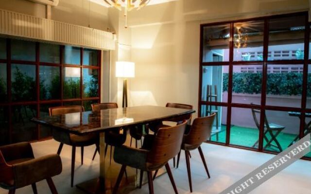 RoomQuest Bangkok Ratchada