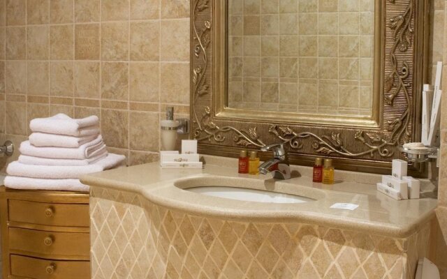 Отель «Лыбидь Плаза»