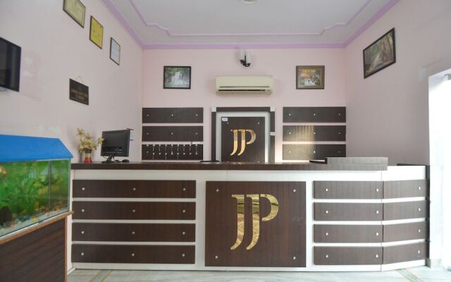 OYO 18515 Hotel Jal Mahal Jhalak Palace