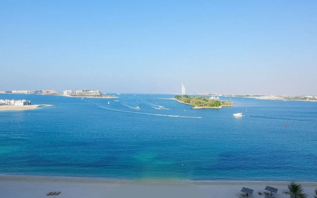 Shoreline #4 Jash Falqua