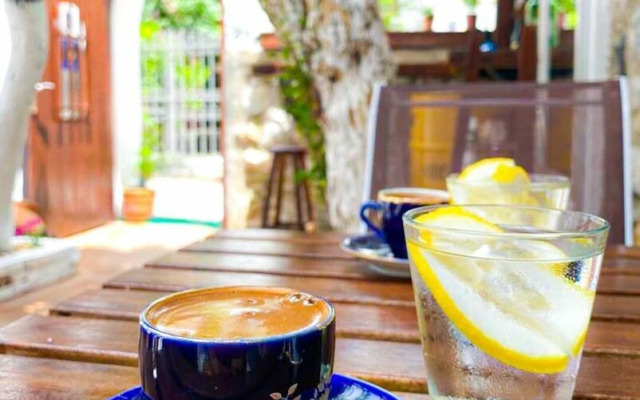 Nar Pansiyon Cafe
