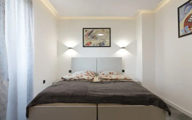 Deluxe Feliciano Apartments