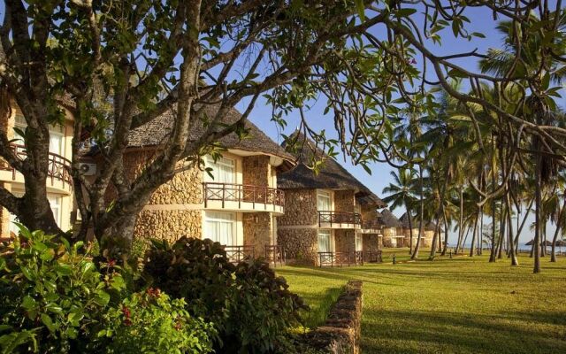Ledger Plaza Bahari Beach