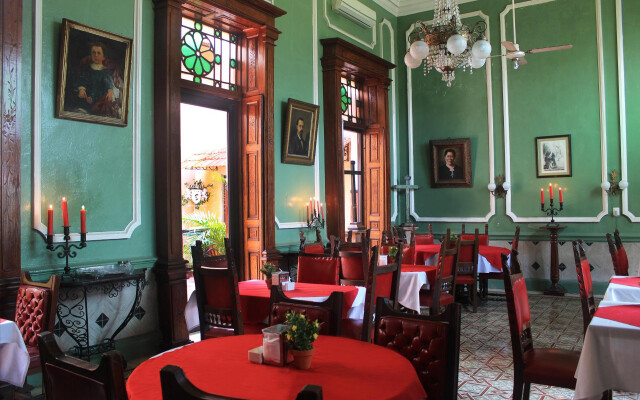 Hotel Real Toledo by Kavia