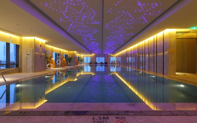 Fuyang Wanda Realm Hotel