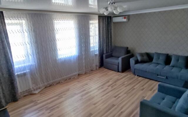 Апартаменты на улице Безжонова 66