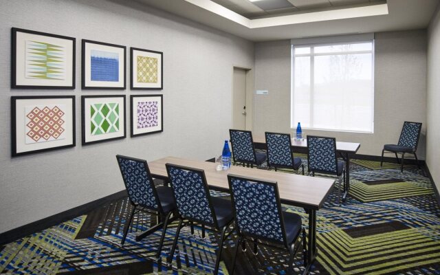 Holiday Inn Express & Suites Niagara On The Lake