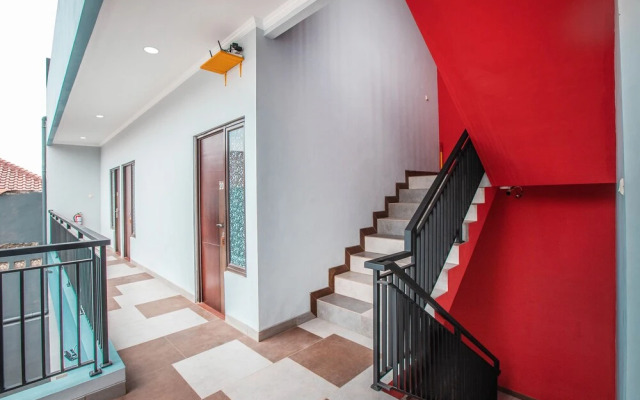 OYO 842 Arafuru Residence