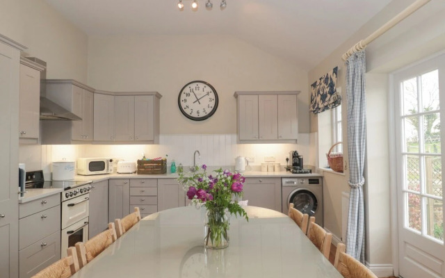 Pomme Blushe House