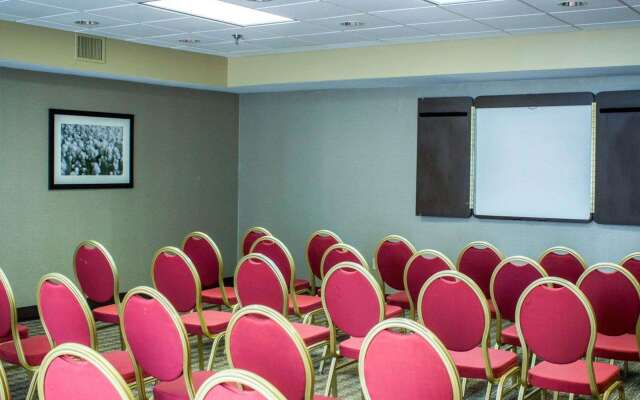 Comfort Inn & Suites Fuquay Varina