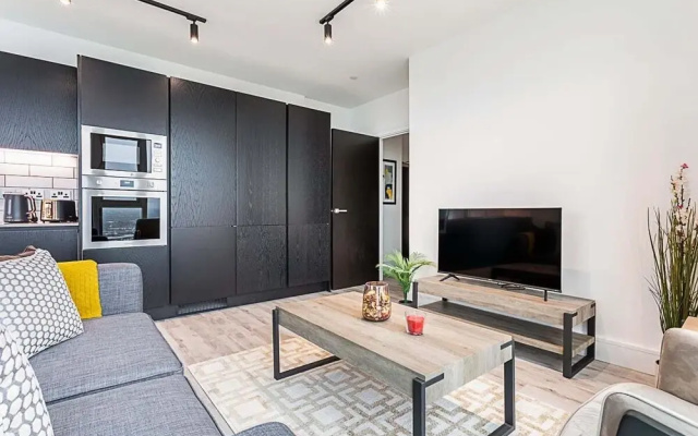 Icon Tower Flat II