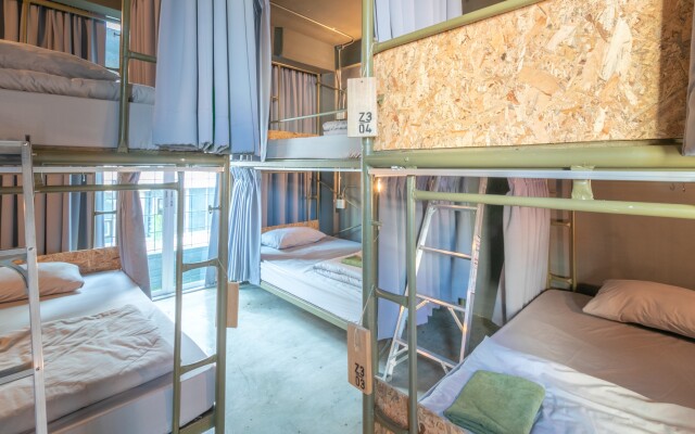 Zhelter'BKK - Hostel