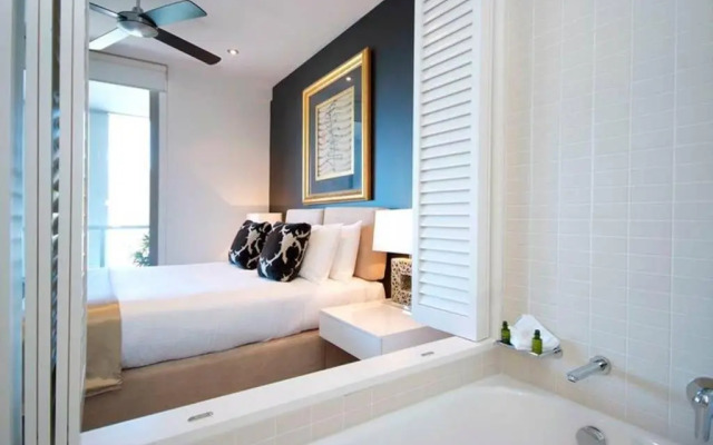 301 Harbour View