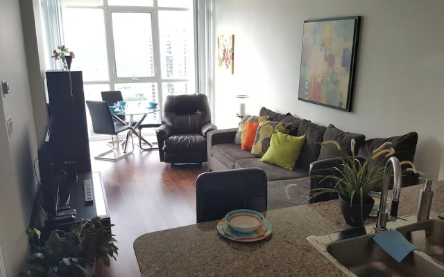 Custom Luxury Suite - By Elite Suites