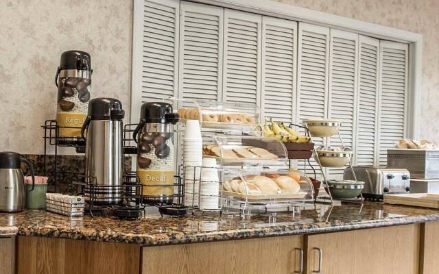 Econo Lodge Pilot Mountain