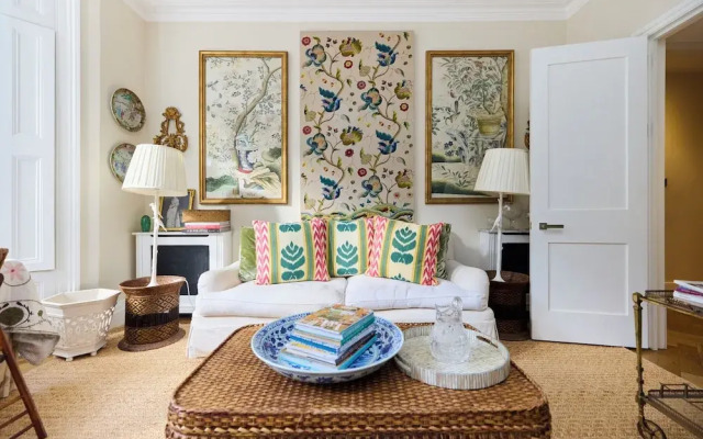 The Kensington Designer's Retreat -1bdr Flat