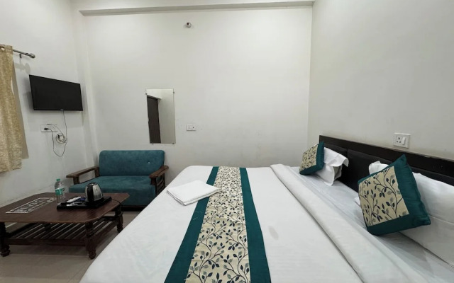 Murli Manohar Palace
