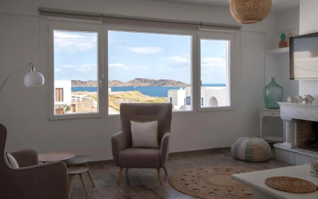 Ammos Luxury Rooms & Home