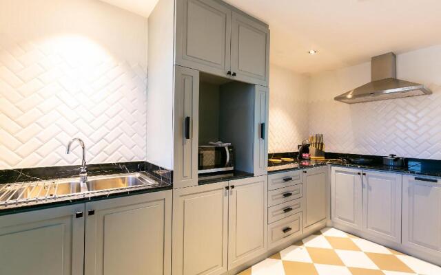 THEA Private Suites by TH District