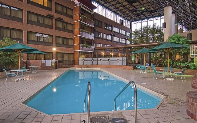 Ashbury Hotel & Suites - Mobile