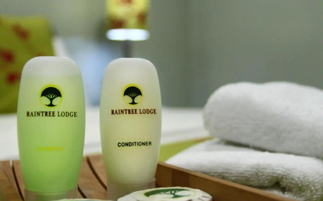 Raintree Lodge
