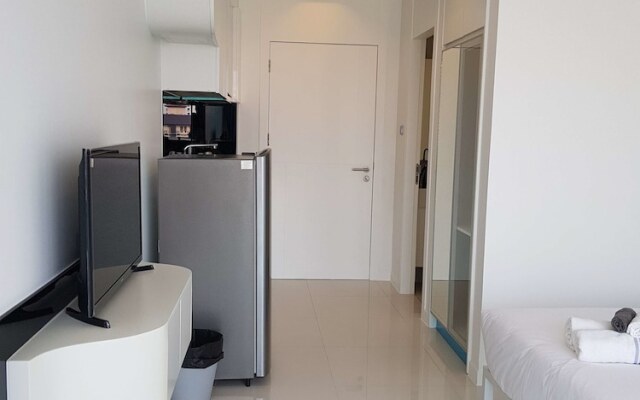 City Center Residence Deluxue Studio 713