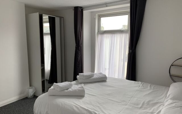 Central Plymouth Apartment