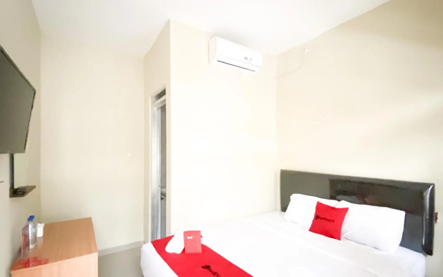 RedDoorz @ Simpang Borobudur