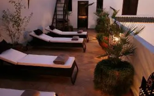 Riad Assakina