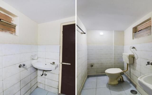 Spot On 75390 Bhavani Rest Rooms