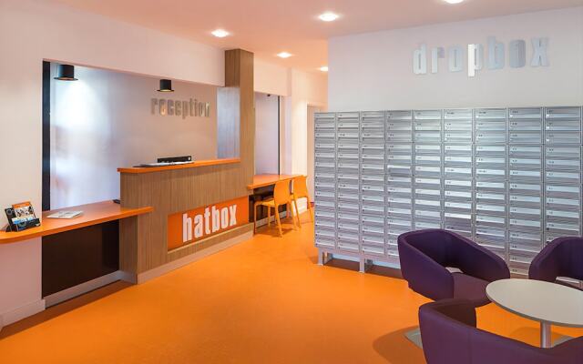 B4H Studios - The Hatbox