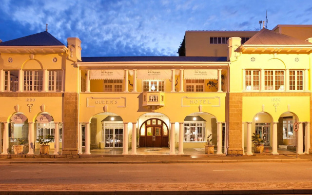 Queen’s Hotel by BON Hotels