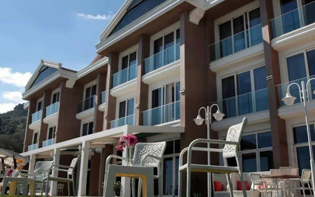 Rezone Health & Oxygen Hotel