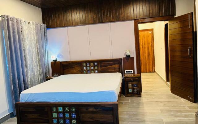 The Frostwood Resort