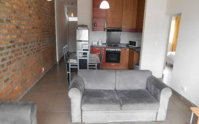 Canterbury 501 Apartment