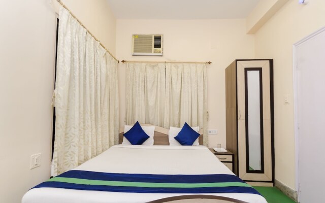 OYO 8998 Hotel Aayash