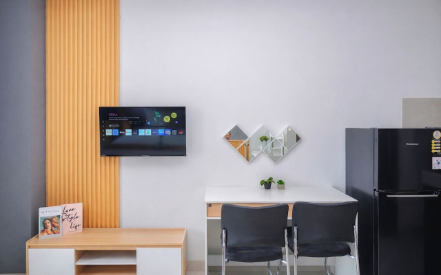 Comfortable And Lovely Studio At Apartment Vasaka Solterra
