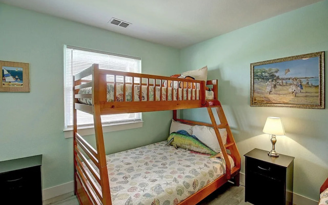 Spacious & Pet Friendly + Game Room Sleeps 10