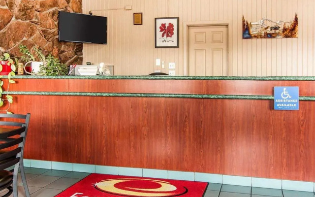 Bend Inn & Suites