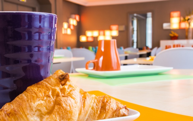ibis Styles Paris Tolbiac Bibliotheque