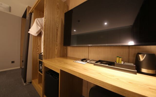 Busan Sasang The Van Hotel