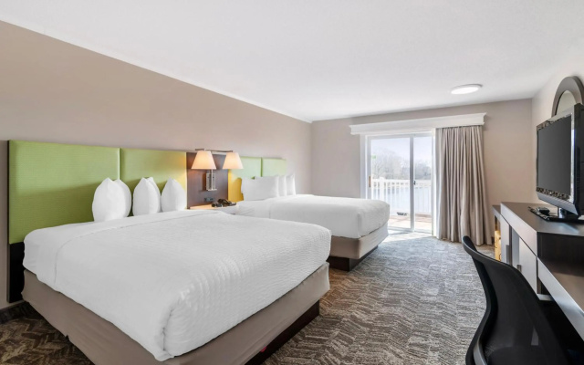 Ogunquit River Inn & Suites