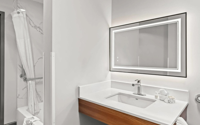 Microtel Inn & Suites by Wyndham Norcross
