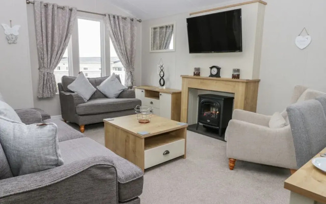 Cayton Pines