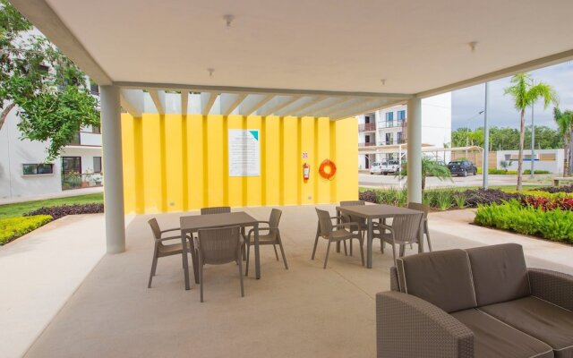 Breezy & Bright Full Apartment