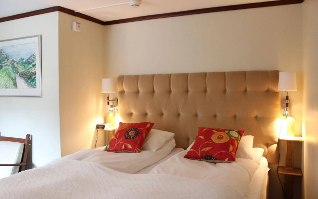 Green Hotel