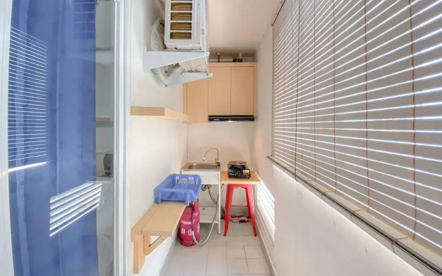 Modern Look Studio at Amethyst Apartment