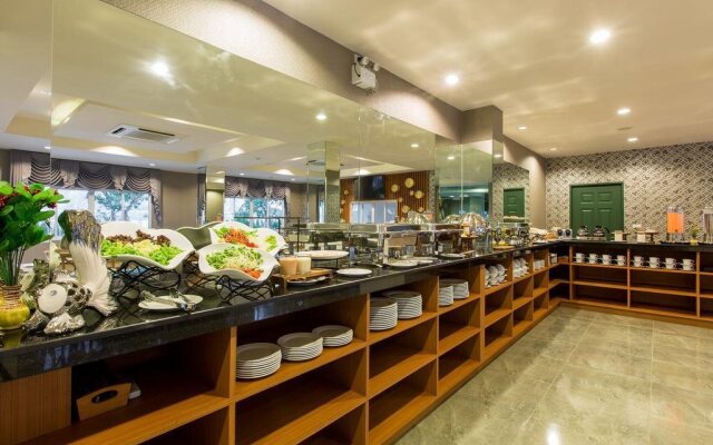 Harmonize Hotel (SHA Plus+)