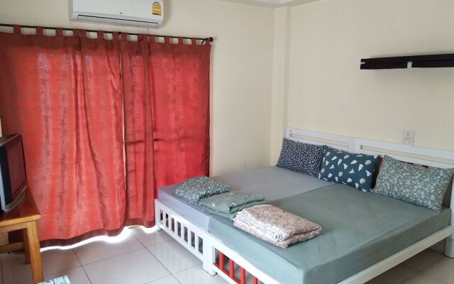 Penthai Hostel