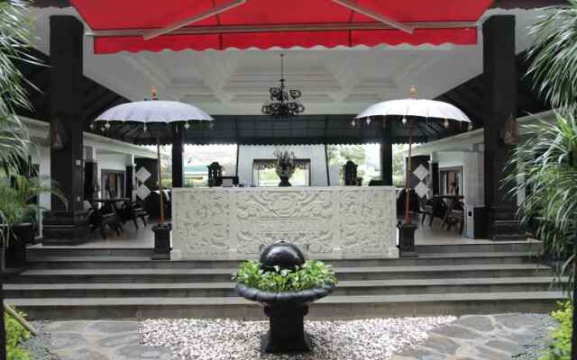OYO 611 The Edwin Syariah